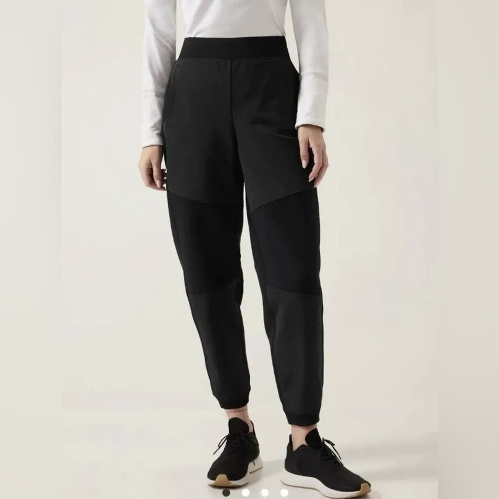 ATHLETA Get Set Hybrid Jogger Black Sweatpants Soft Women’s Small